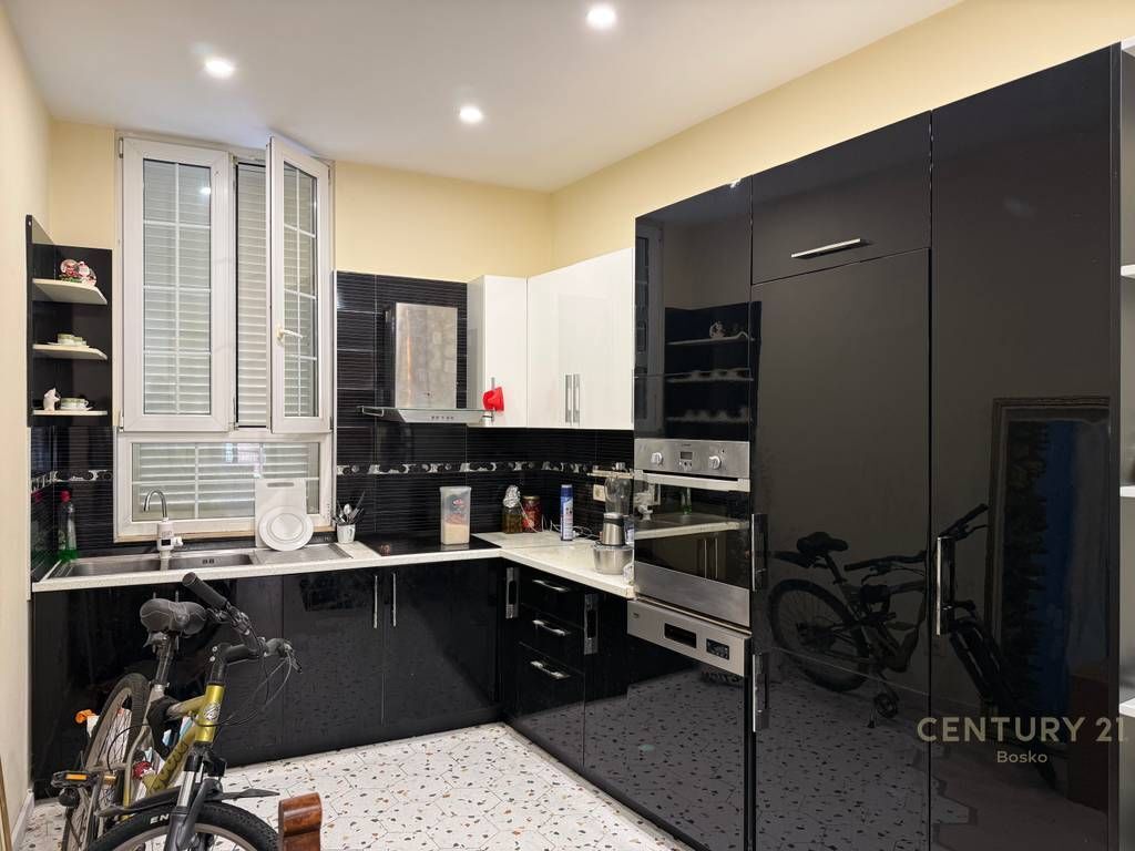 KODRA E DIELLIT 1 - SUPER APARTAMENT 1+1+🚘 PER QIRA‼️
