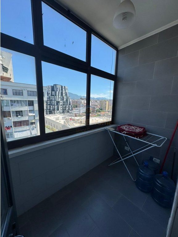 Qera, Apartament 2+1, Bulevardi Zogu I, Tirane.