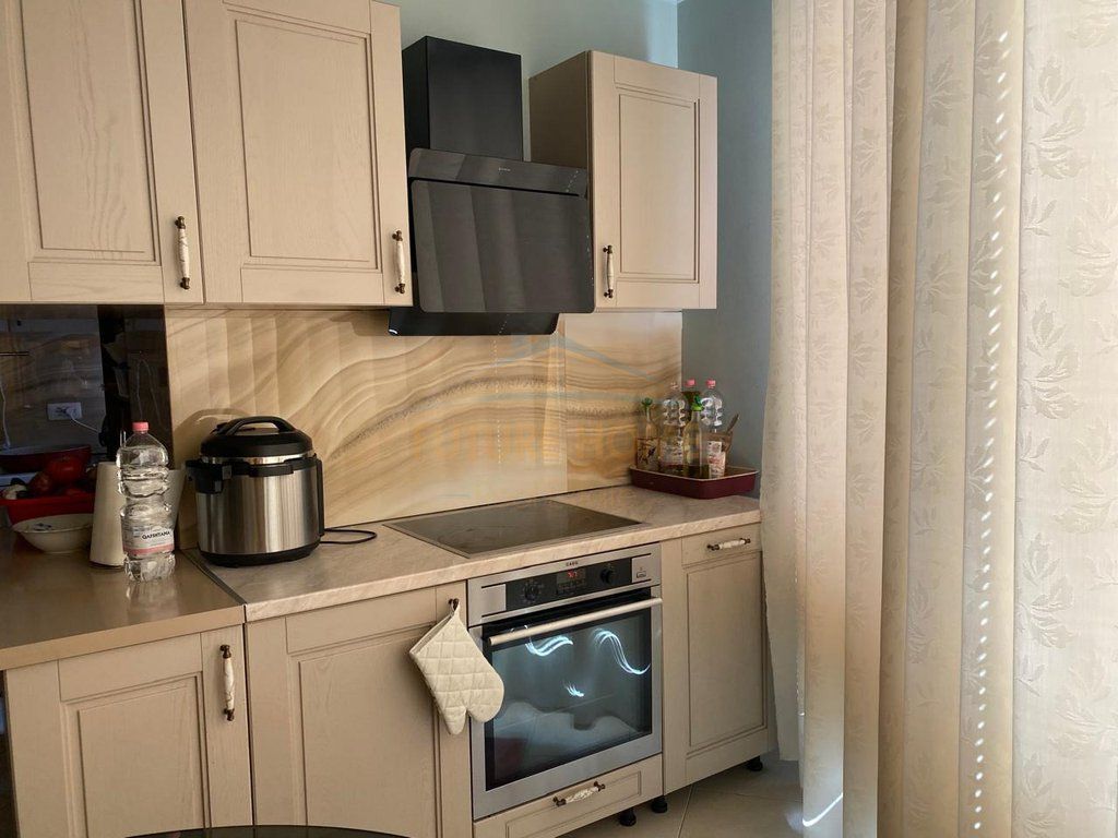 Rent, Apartment 3+1+2, Fresku, Tirana