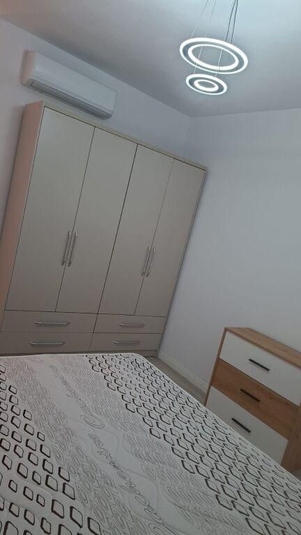 Jepet me qira apartament 2+1