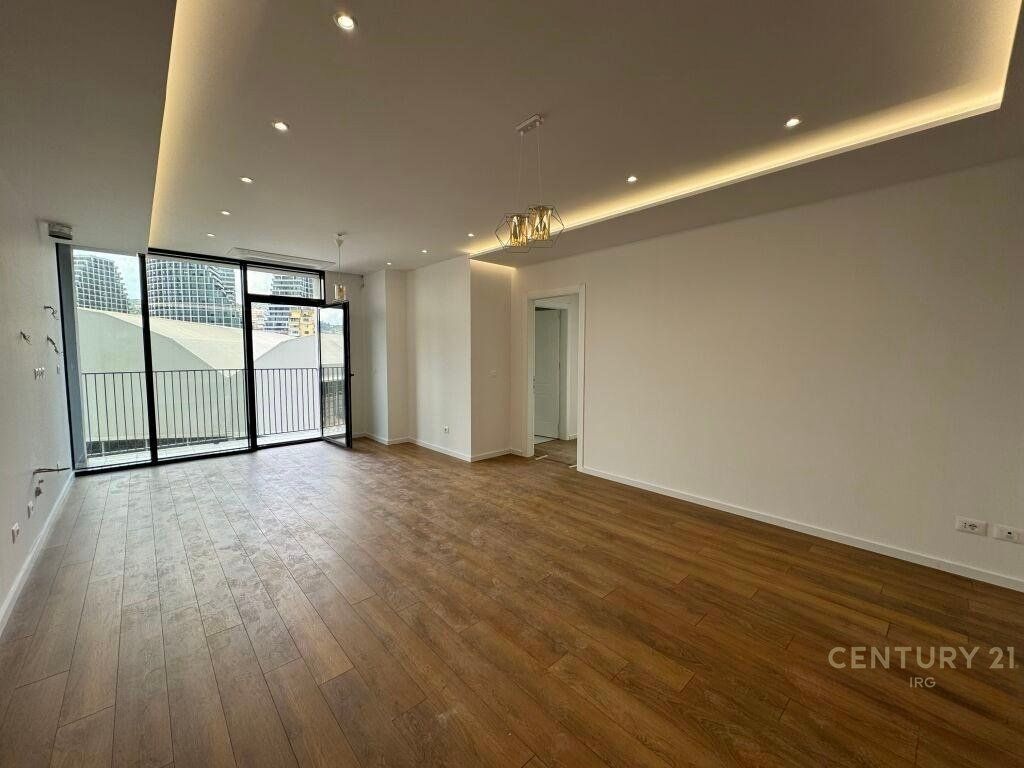 OFFICE SPACE FOR RENT 130M2 + PARKING SPACE AT KOSOVAREVE STREET IRG143037