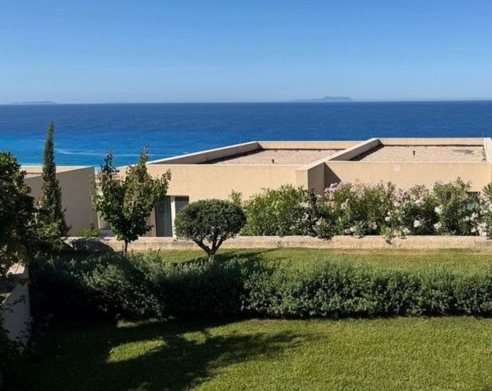 Vilë për shitje në Green Coast – Një adresë ekskluzive në zemër të Rivierës Shqiptare