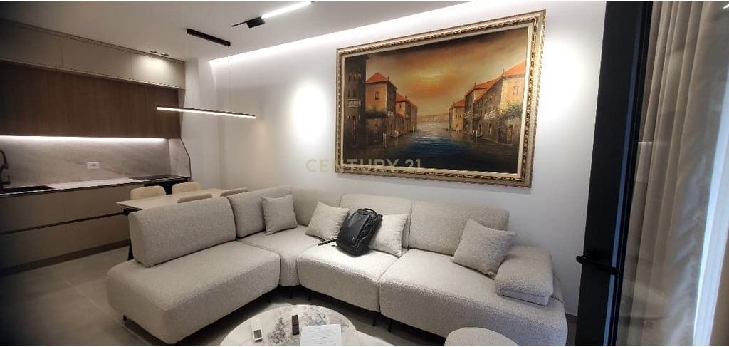 Appartamento con 1 camera da letto e 1 bagno in affitto presso Oazis Residence