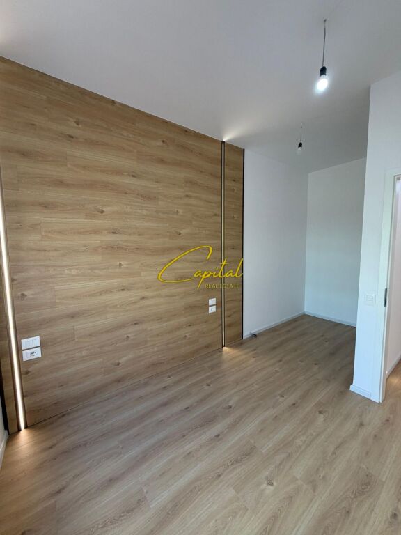BUSINESS PREMISES FOR RENT 70 M2 KADIU RESIDENCE 400 EURO