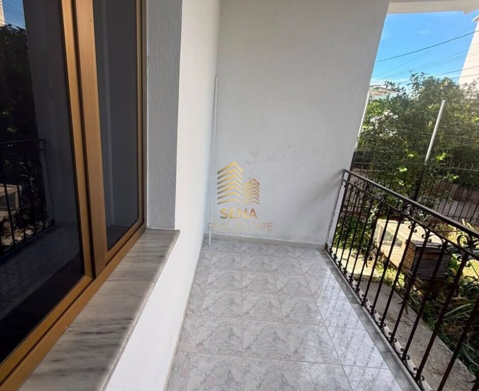 Qira, Hyrje Private, 2+1+blk+ Post Parkimi, Spital Amerikan 2, 50.000 Leke/muaj