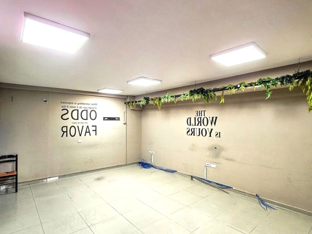 🏢 Ambient Komercial me Qira – 300 m² | Rruga e Dibrës, pranë zonës së Selvisë