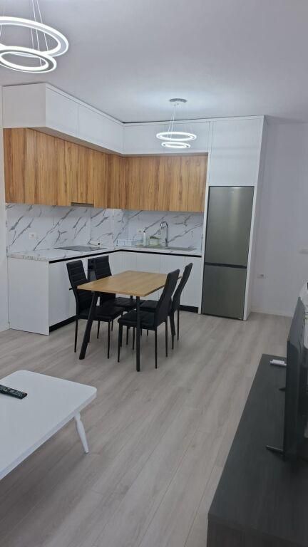 Jepet me qira apartament 2+1