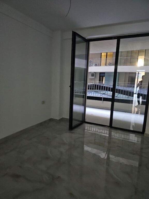 🏢 Ufficio in Affitto – Via Mine Peza