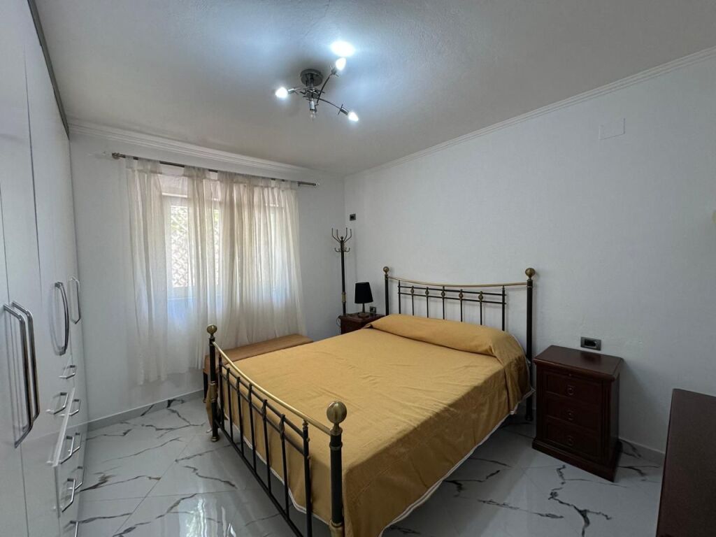 🏠Nella zona di Siri Kodres, è in affitto il primo piano di una casa privata