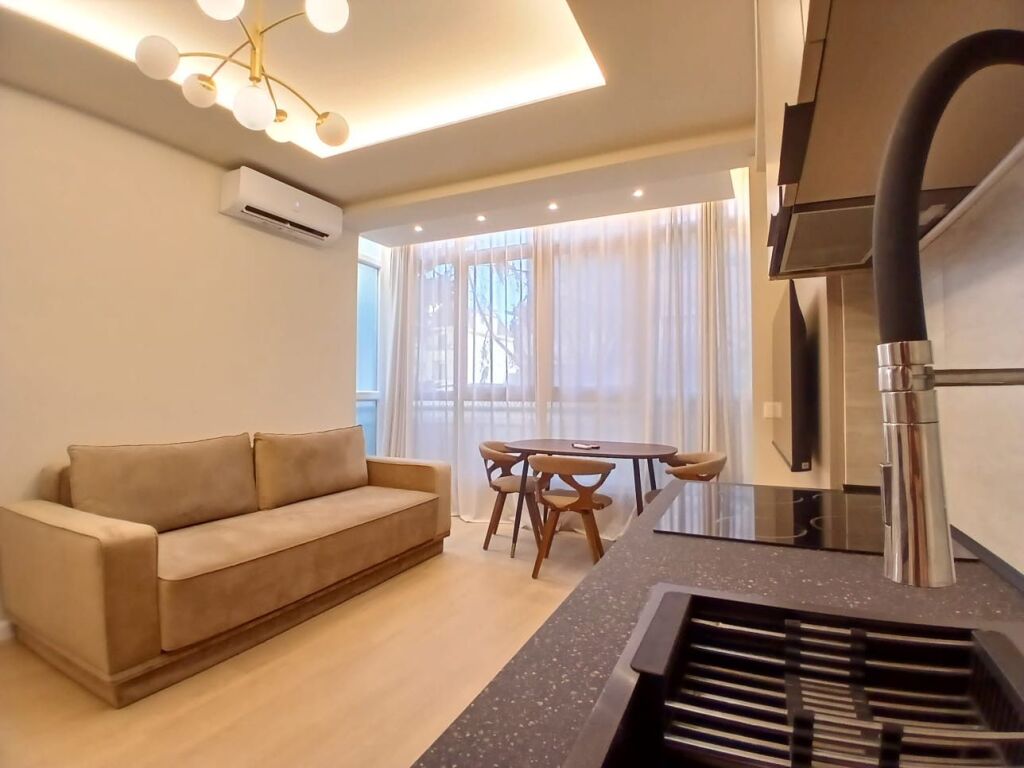 Appartamento 1+1+1 con Balcone in Affitto