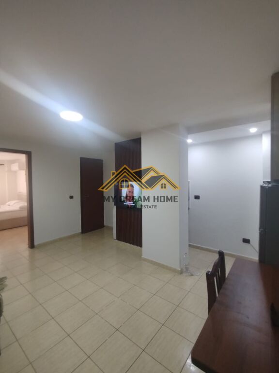 JEPET ME QIRA APARTAMENT 1+1 UKD NE DURRES!!