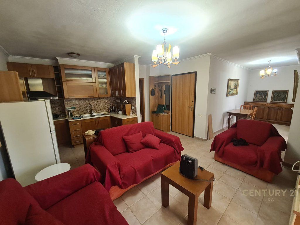 APARTAMENT 1+1 TEK RRUGA 5 MAJI!
