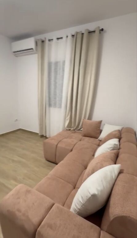 Affitto | Apartament 1 + 1 | Rruga 5 Maji | 450 €/mese