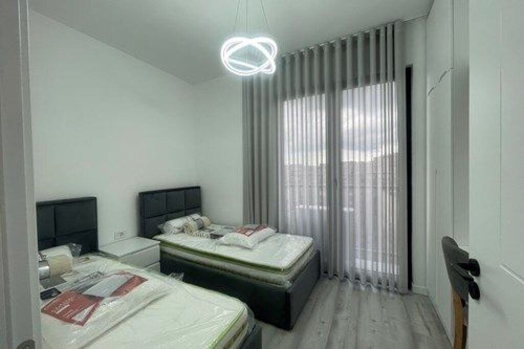 Apartment 2+1 +parking space for rent in Don Bosko!