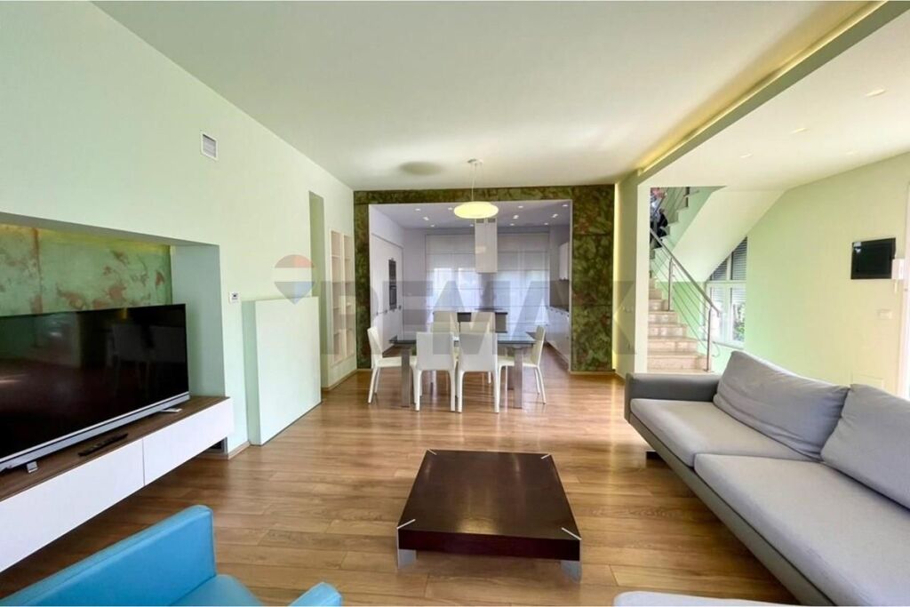 VILLAS FOR RENT WHITE HOUSE RESIDENCE