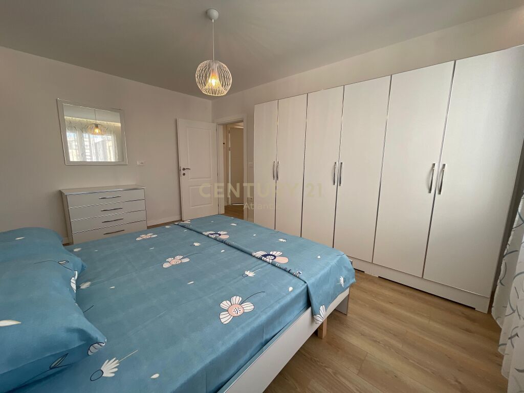 SHITET APARTAMENT 1+1 TEK SPITALI AMERIKAN, DURRES!