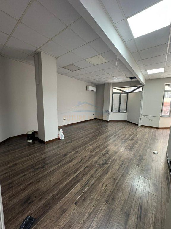 Affitto, Locale, Viale Zogu i I.