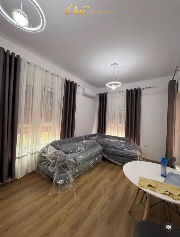 JEPET APARTAMENT ME QERA 1+1 ALI DEMI