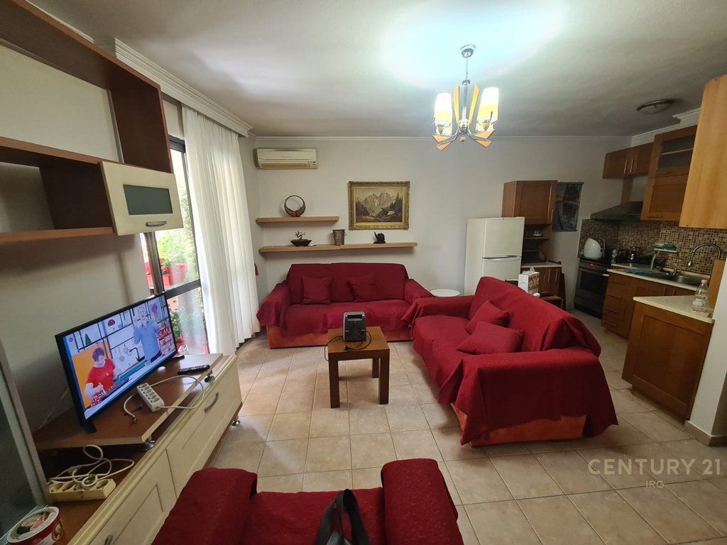 APARTAMENT 1+1 TEK RRUGA 5 MAJI!