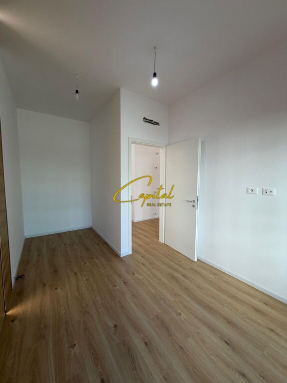 BUSINESS PREMISES FOR RENT 70 M2 KADIU RESIDENCE 400 EURO
