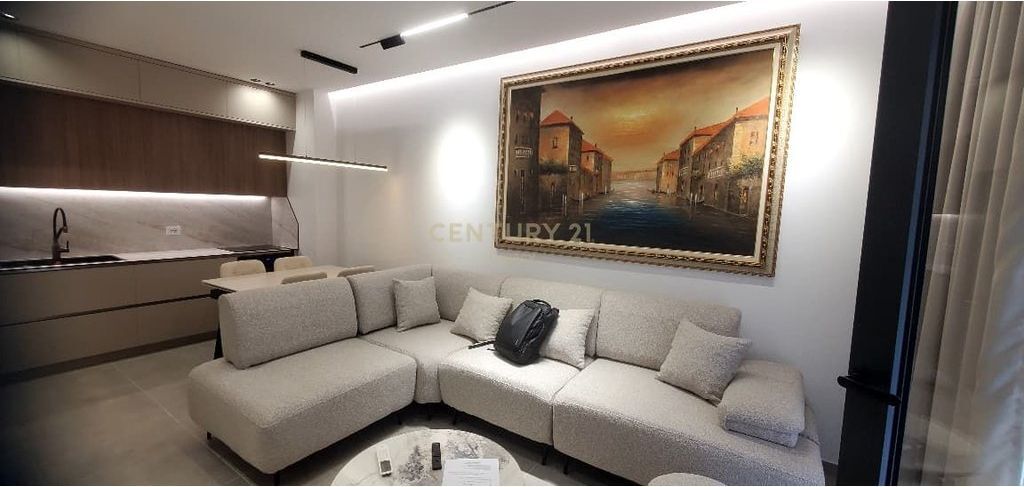 Appartamento con 1 camera da letto e 1 bagno in affitto presso Oazis Residence