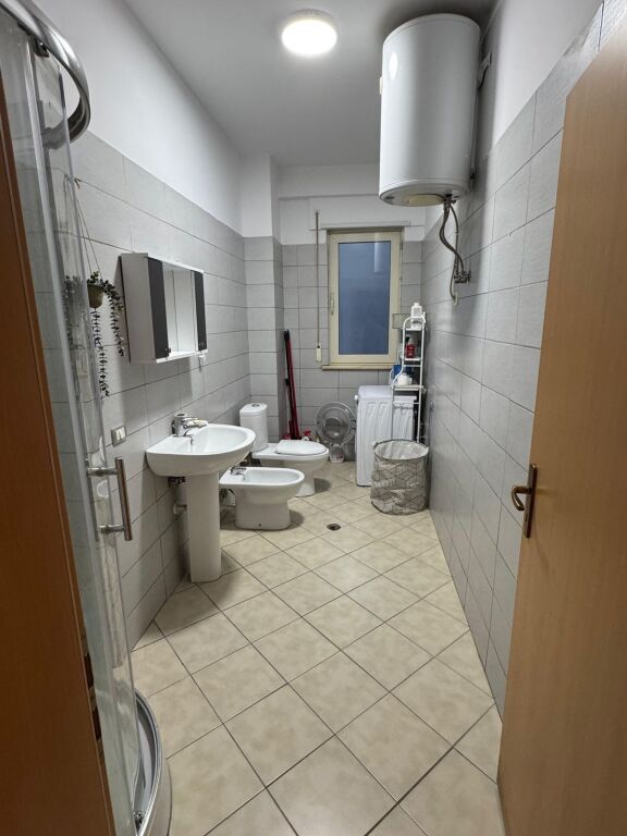 🏡 Appartamento 1+1 in affitto  📍 Via Hamdi Sina💰 60000 Lek / mese