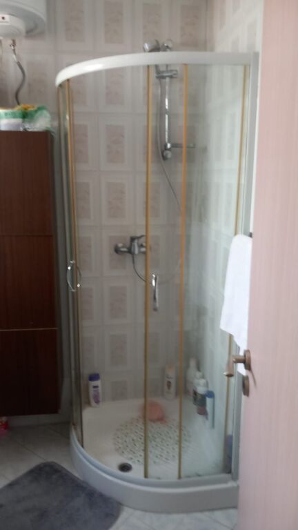 Shitet apartament 2+1 tek Bulevardi Zogu I
