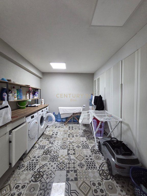 EKSKLUZIVE APARTAMENT/DUPLEX PER SHITJE TEK GJYKATA, DURRES !        315,000 € 

