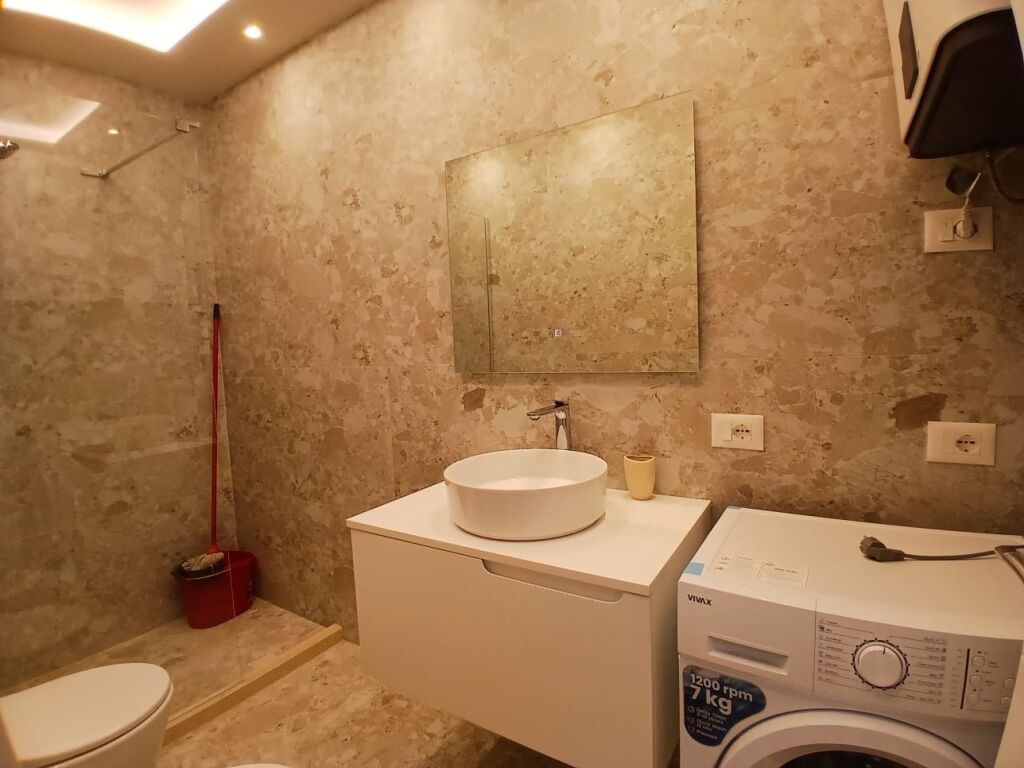 Appartamento 1+1+1 con Balcone in Affitto
