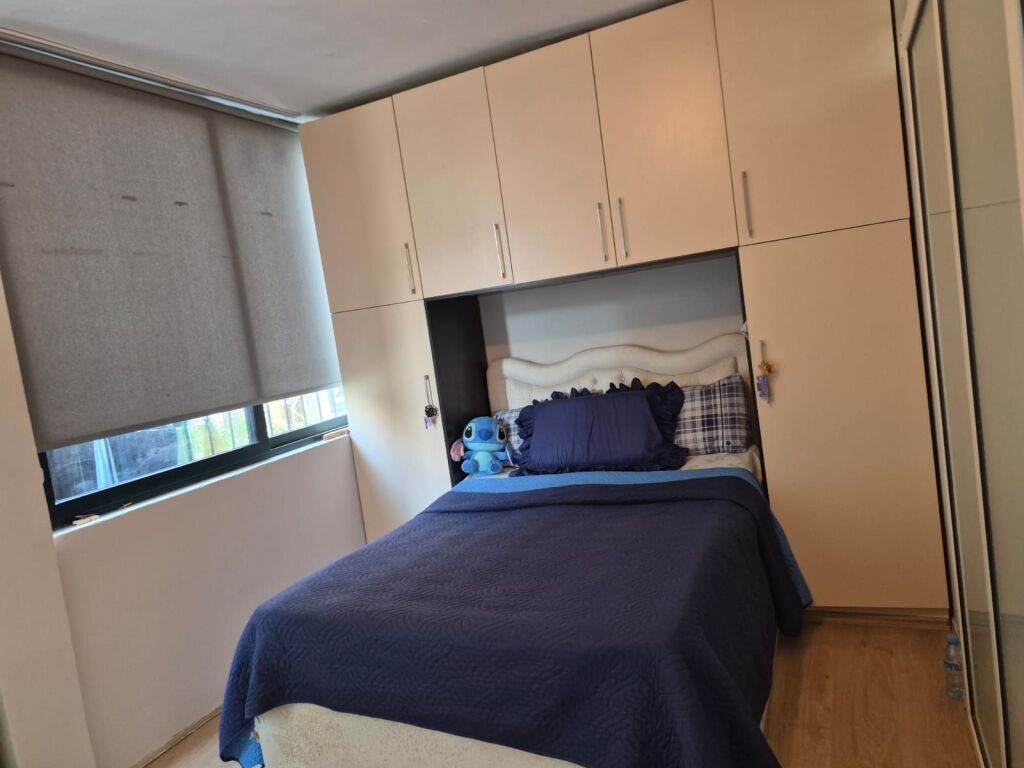 Apartament 1+1 per qira tek Pallatet Dilo ne Yzberisht.