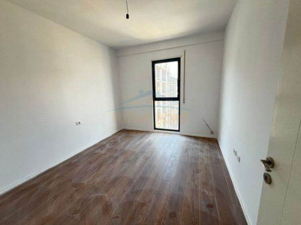 For sale, Apartment 2+1+2+ Parking Spot, Sadik Petrela Street, ASL Complex 2