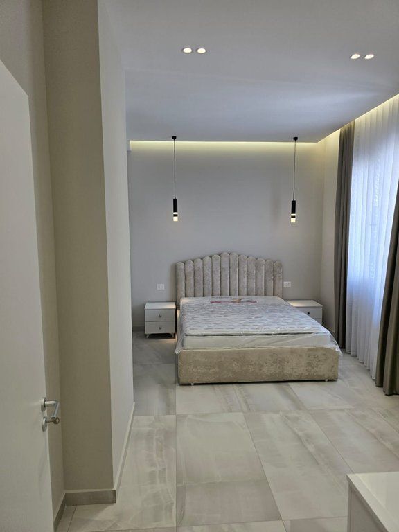 Apartament 2+1 Me Qira në Vasil Shanto Fron143012