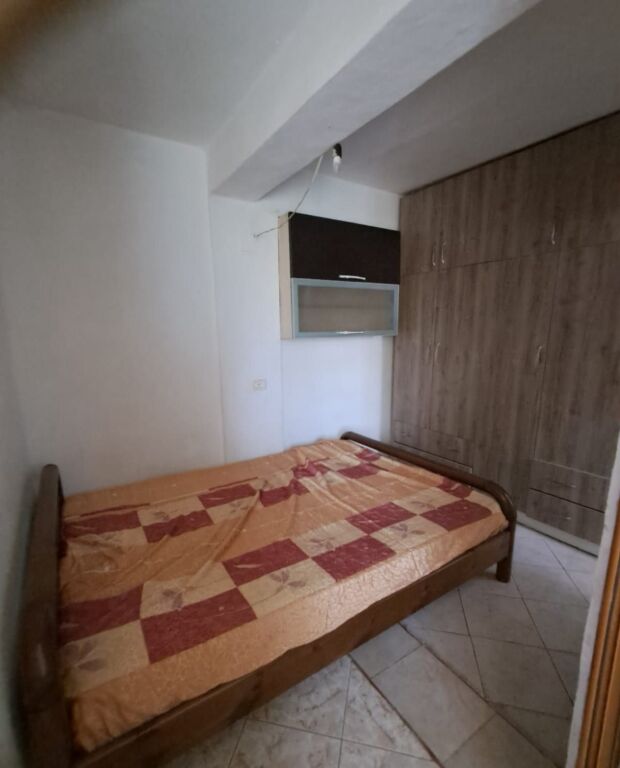 Affitto | Shtëpi private 1 + 1 | Shkozë | 300 €/mese