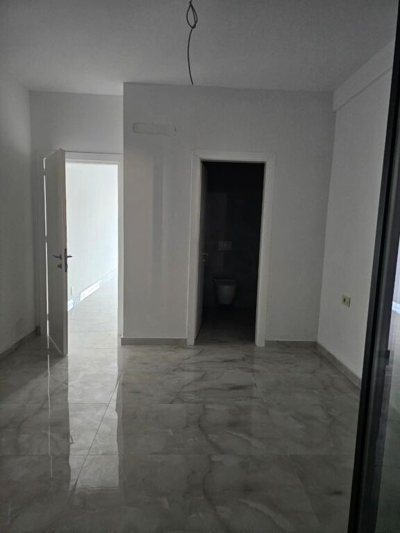 🏢 Ufficio in Affitto – Via Mine Peza