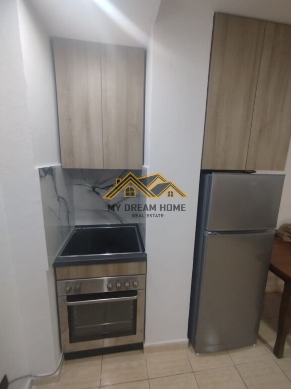 JEPET ME QIRA APARTAMENT 1+1 UKD NE DURRES!!