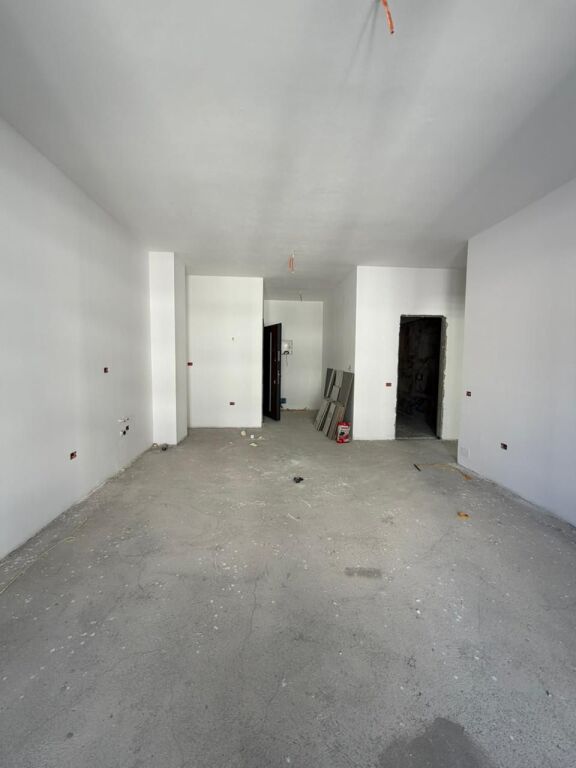 🚨 Prezzo Ribassato – Ottima Opportunità di Investimento! 🚨  🏡 Appartamento in Vendita 3+1+2 Bagni + Deposito – Splendor Residence, Porcelan