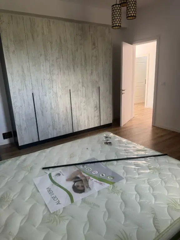 Qera | Apartament 2 + 1 | Rruga Ali Shefqeti | 370 €/muaj