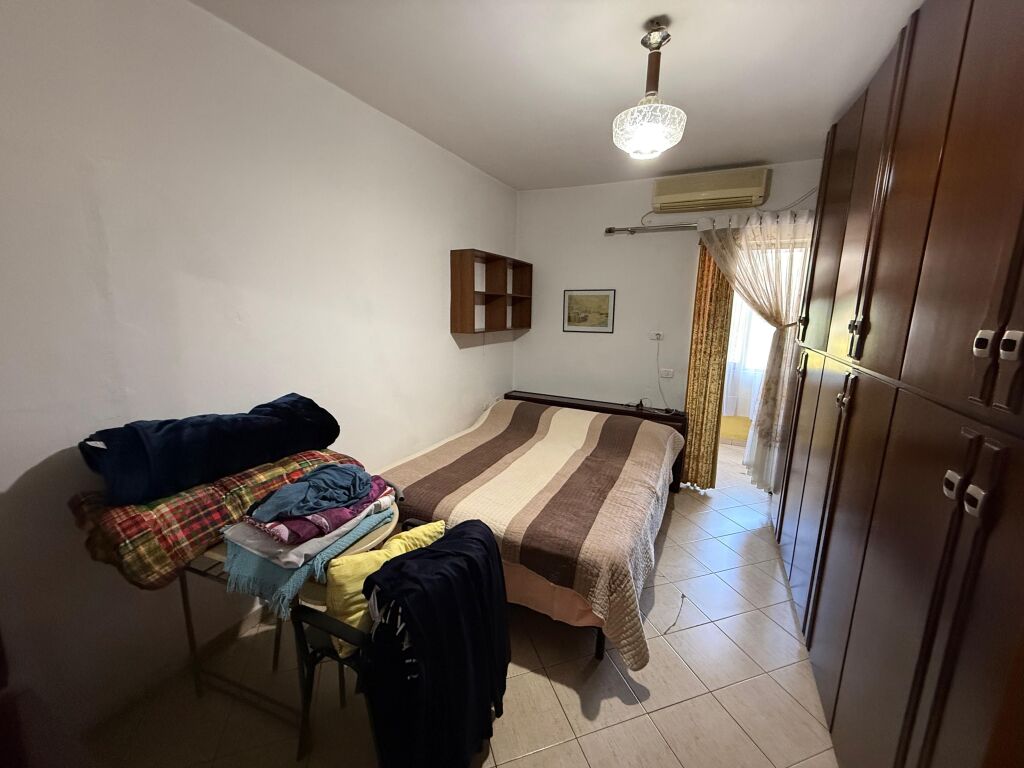 Shitet Apartament ne Fresk - 130m2