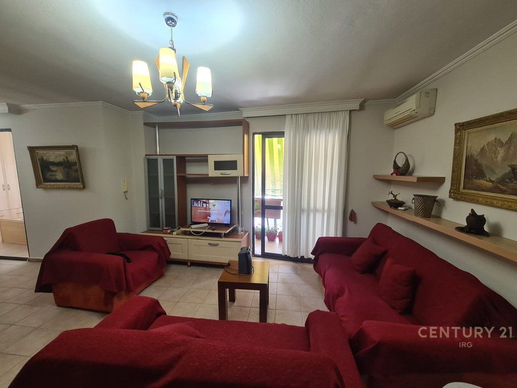 APARTAMENT 1+1 TEK RRUGA 5 MAJI!