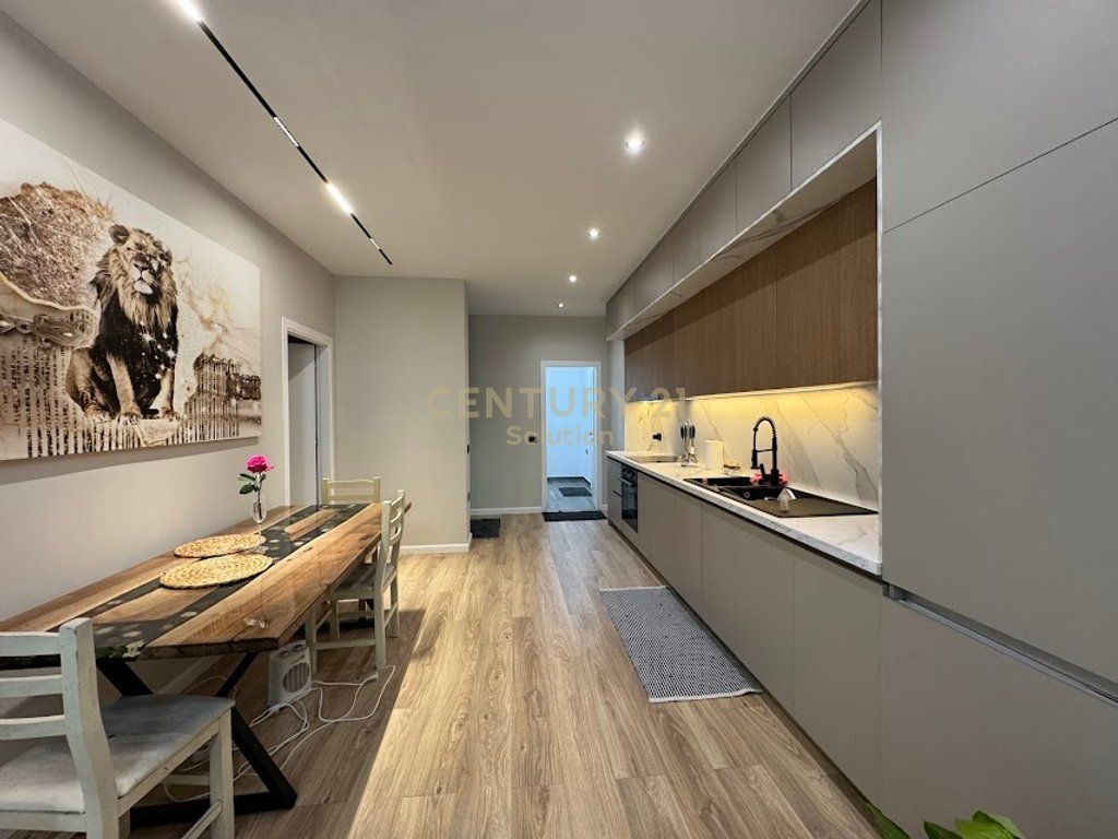 🏡 Apartament 2+1 në shitje pranë Eleonorës!