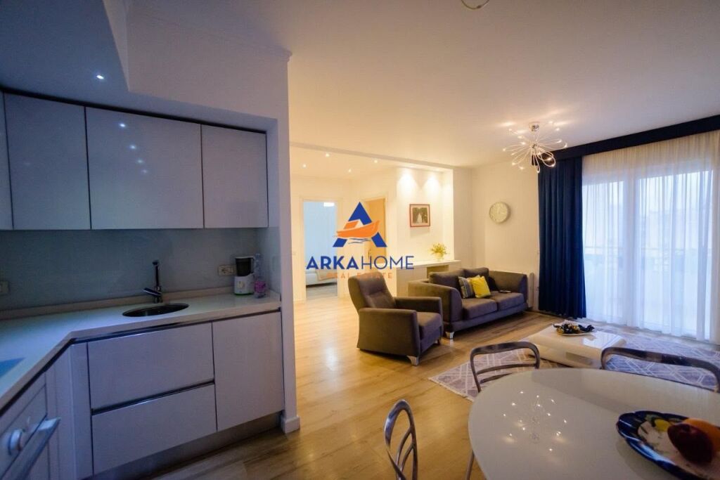 JEPET ME QIRA APARTAMENT MODERN 2+1+2 BALLKONE "RRUGA VLLAZËN HUTA, PRANË MINISTRISË SË JASHTME" 900 EURO