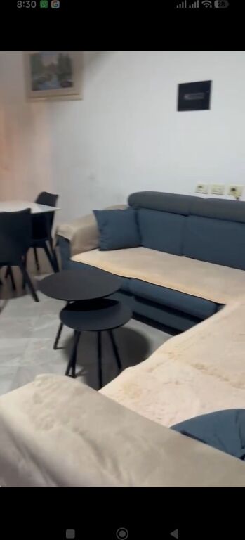 Apartment 1+1. 30000 leke. Former bus park