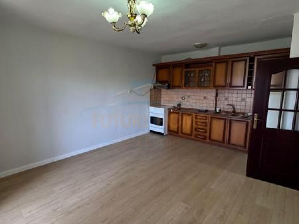 Shitet, Apartament 1+1, Ali Demi, Tirane