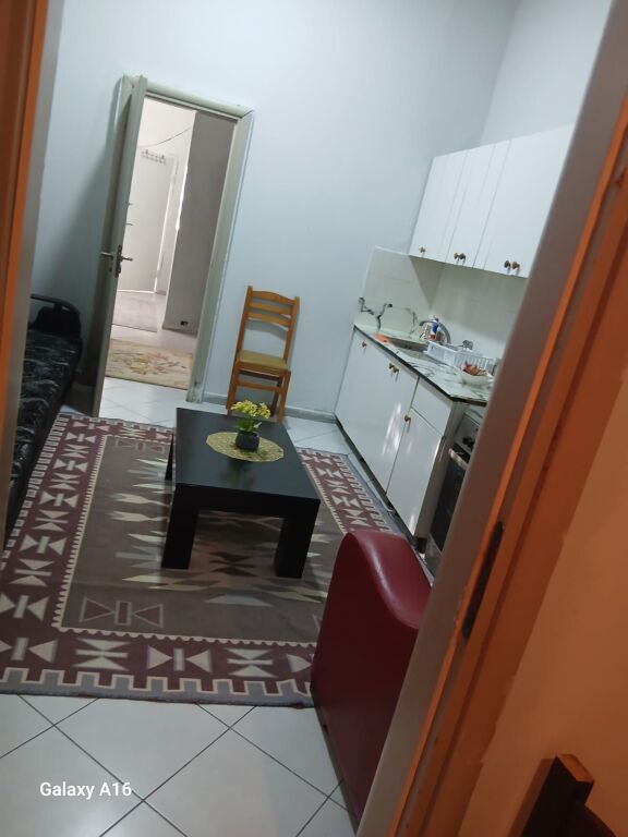 🏠 Appartamento 1+1 in affitto vicino a Selvia nel centro di Tirana, 400 MILA LEKE