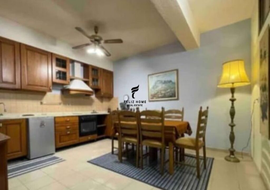 APARTAMENT ME QERA 2+1 STACIONI TRENIT 55.000 LEKE FH-79421