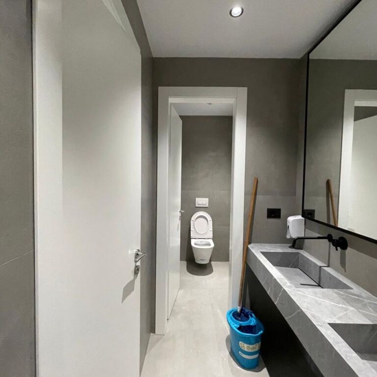 🏢 PREMIUM COMMERCIAL SPACE FOR RENT – DELIJORGJI COMPLEX ✨