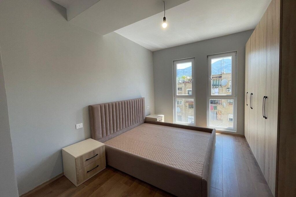 SHK. E BASHKUAR, APARTAMENT 2+1 - PER QIRA