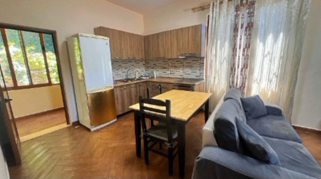 SHTEPI PRIVATE 1 KATSHE 2+1 ME QERA - RR. KOL ASHTA, TIRANE