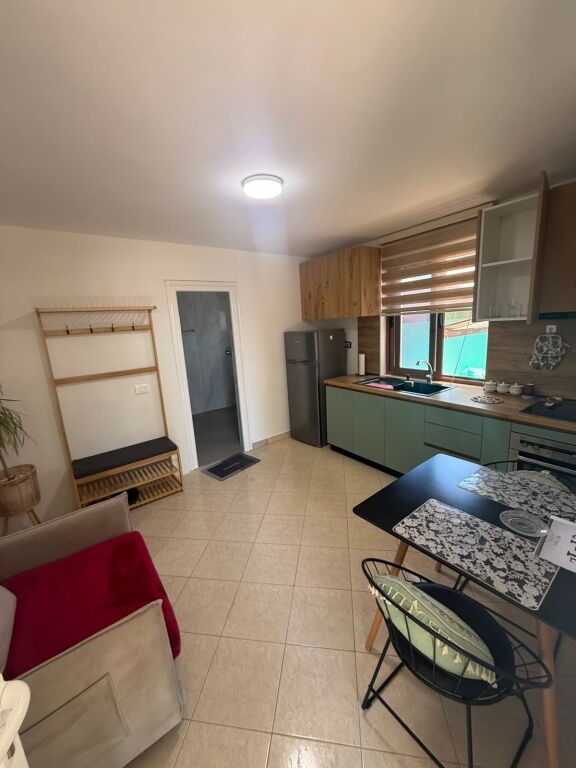 Qera | Apartament 1 + 1 | Qendra Shëndetësore Qytet Studenti | 490 €/muaj