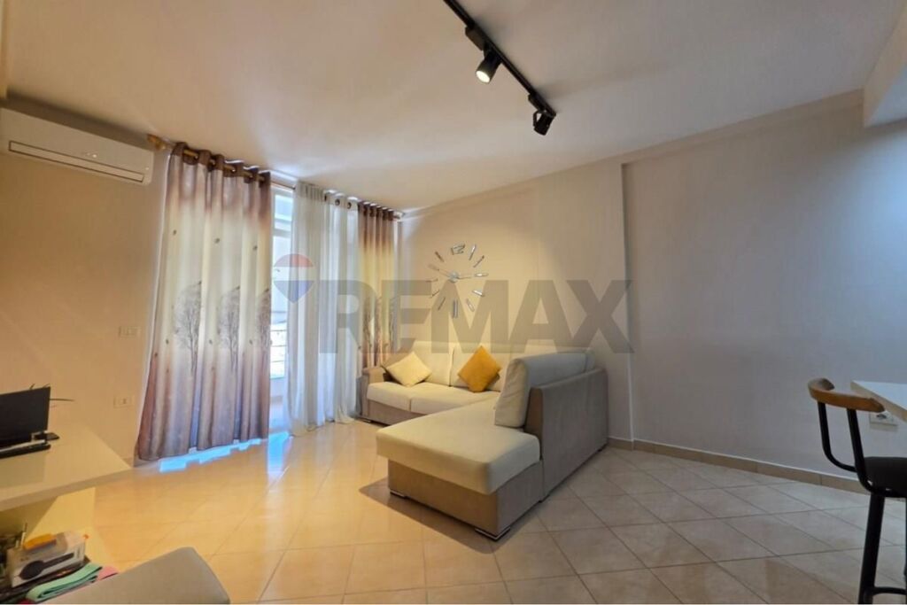 Apartament - Për Shitje - Bulevardi Kashar, Tiranë